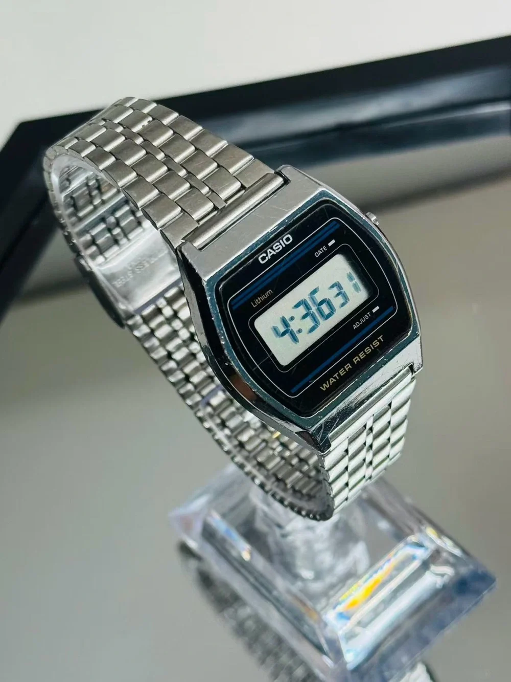 Vintage Casio Digital Men’s Watch Water Resist Quartz 33mm New Battery Runs